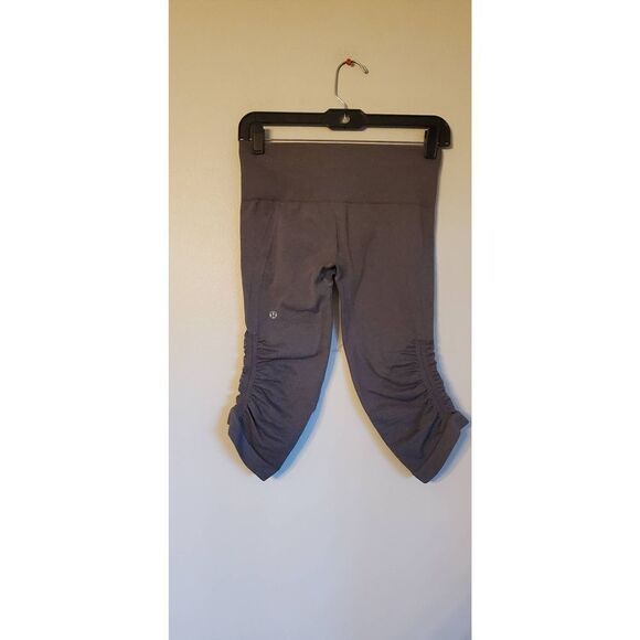 LULULEMON ATHLETICA In The Flow Crop in Inkwell Size 8 - Picture 5 of 8